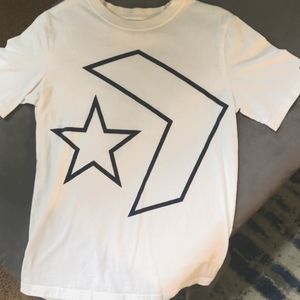 Converse tshirt
